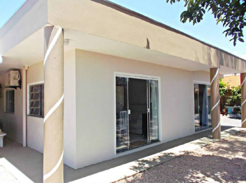 Casa com piscina